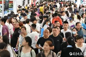 60多所学校给青春更多可能！6月22日到滨河万达“问招”去图片