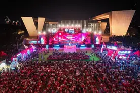 第五届武汉啤酒音乐嘉年华开幕，5年超10万人次赴武汉“夏夜之约”图片