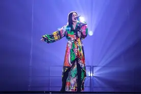 时隔五年，徐佳莹送武汉歌迷一件“奢侈”礼物图片