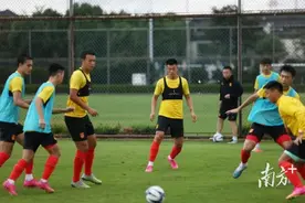 国足亚运队今晚启航，面对印度能否取胜？图片