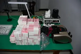 安徽滁州警方破获一起千万翡翠带货诈骗案图片