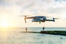 俄海军加速推进其作战平台无人化，专家：无人艇配无人机，“打瞎”敌军军舰图片