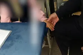 青岛一小学生在传达室遭保安猥亵？实为女生发烧保安在旁看护视频封面