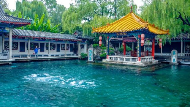 济南趵突泉地下水位直冲30米