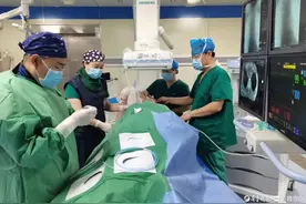 德州市第二人民医院：介入气管支架助气道重度狭窄老人自由呼吸图片