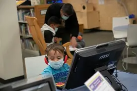 研究发现婴儿屏幕使用时间与发育迟缓相关图片