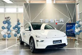 特斯拉焕新Model Y在青岛开启全国首批交付图片