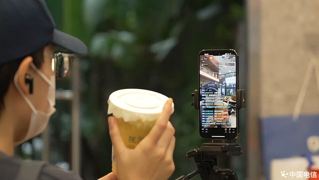 中国电信温州分公司正式发布5G-A网络 传统老街率先体验“极速新时代”