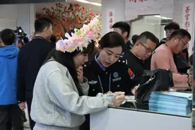 福建厦门边检总站全面助力高水平开放高质量发展图片