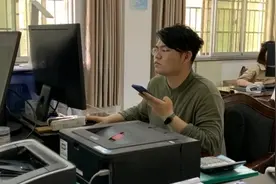 瓜州：12345热线化解群众“烦薪”事图片