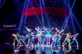 传播α世代少年声量，沪上两大“顶流”少儿艺术团体在此相会图片