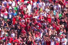 惊险晋级！16年欧洲杯，C罗双响助葡萄牙3-3战平匈牙利