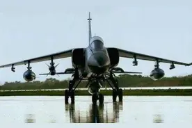 当珠海航展遇上空军节 盘点历届航展中空军“首发”的明星机型图片