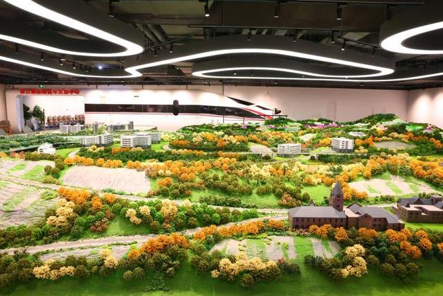 从烽火岁月到盛世通途：杭州西站这场铁路主题展，老报纸里藏着中国力量！
