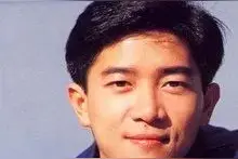 【每日听首粤语歌】陈百强标志性伤感情歌，唱尽爱人间的离愁别绪图片