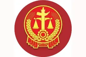 学生在校园内玩闹受伤，谁担责？图片