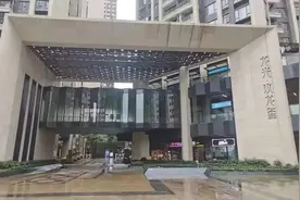 “深圳一房东坚持按交房状态收房”后续→图片