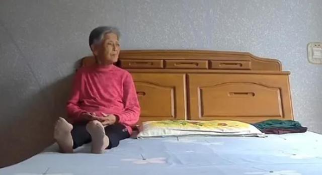 爷爷去世9个月，女子晒奶奶一组对比照看哭网友！再也不是时髦的老太太了