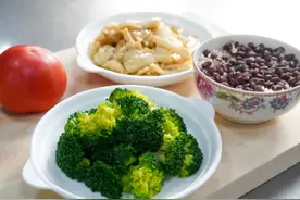 吃饭慢一点，身体会发生什么变化？图片