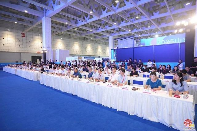前沿科技成果集中亮相 第53届中国国际医博会济南举行