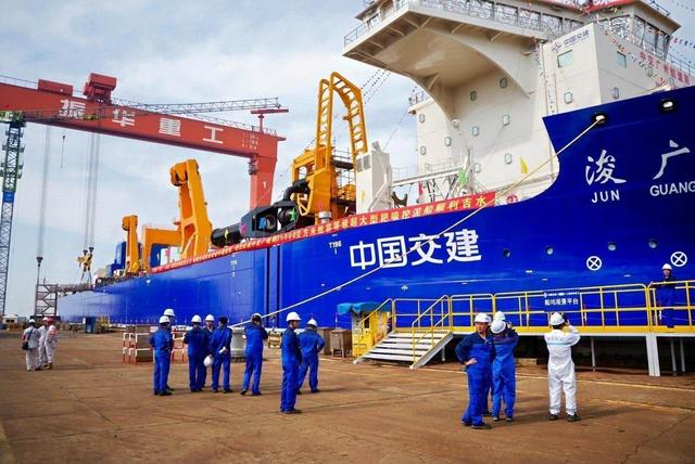 广州籍“国之重器”！“造岛神器”新旗舰如何炼成？