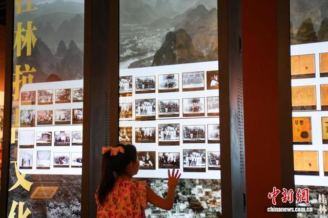 （抗战胜利80周年）广西南宁：抗战主题展迎来参观潮