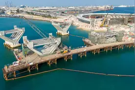 阿联酋阿布扎比瑞姆岛7号和8号跨海桥工程项目完成全部桩基施工图片