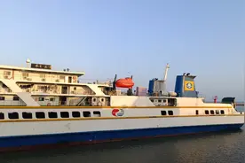 开车过新年丨驾车登船上海南岛是一种什么体验？图片