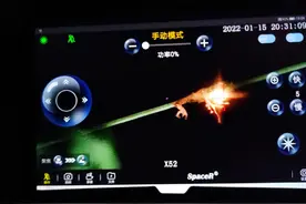 福建永定：首次采用激光炮清除电网异物图片