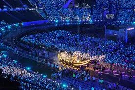 广州一演唱会现场，知名歌手突然请这些观众离开……图片