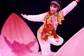 《哪吒闹海新传》亮相国家大剧院 融合京剧艺术和儿童舞台剧艺术图片