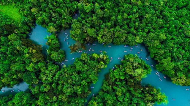 “码”上游贵州丨318元解锁2日游！夜赏西江苗寨千户灯火，日探荔波七孔仙境