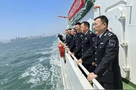 5月1日全国进入休渔期，青岛市海洋发展局开展海洋伏季休渔联动执法巡航行动图片