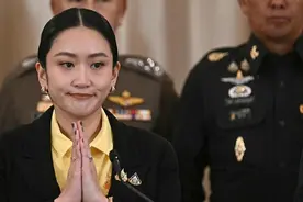 观察｜泰柬边境冲突下，“电话门”令泰国总理陷入执政危机图片