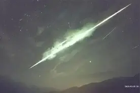 震撼！罕见火流星划过浙江夜空，杭州天文学会急寻更多视频图片