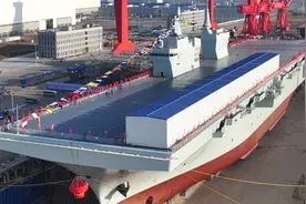 “灰”常强悍！“超大杯”海军076两栖攻击舰有哪些“黑科技”？图片