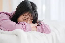 闪电心灵愈站｜青春期女孩焦虑无助 心理专家教给父母做这件事帮孩子走出困境图片