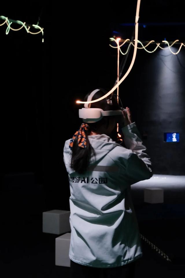 亲子打卡新去处！不用出远门，在呼和浩特就能体验的AI沉浸世界