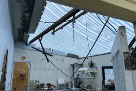 台媒：台风“丹娜丝”重创台湾中南部，台内务部门负责人称“灾后复原快”，被批“复原完了才来看”“听她在鬼扯！”图片