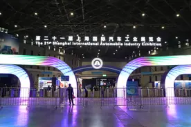 2025年上海车展明天开幕！上海警方发布出行提示与停车攻略图片