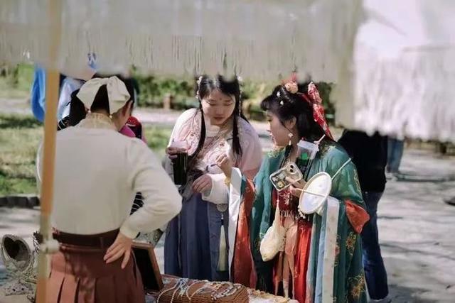 又是一年七夕至，济南千佛山开启浪漫之约