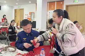 “8”“10”“15”，在上海这里，这些数字与新就业群体的生活密切相连图片