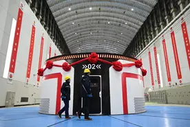 黄河流域海拔最高水电站，建成！图片