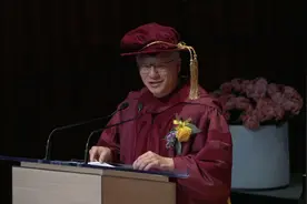 刚刚，黄仁勋获港科大荣誉博士，演讲大秀中文，称 AI 可能是人类历史上最重要的技术图片