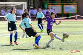 快乐足球 炫动校园图片