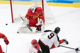 亚冬会｜男子冰球八强出炉 中国队将战中国台北队图片