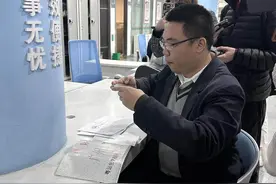 客运牌证秒收秒发，广州道路客运企业便民政务服务“不打烊”图片