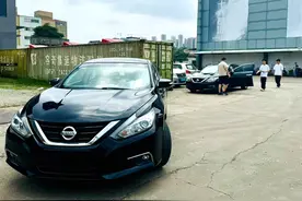 百台二手车发往迪拜！佛山顺德二手车出口海外图片