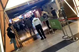 男子误认国漫为日本动漫怒砸签名墙？警方介入视频封面