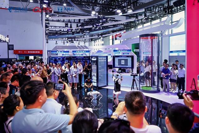 四大展区绘就数智新图景！中国电信携“优数精算 星辰智惠”亮相2025数博会